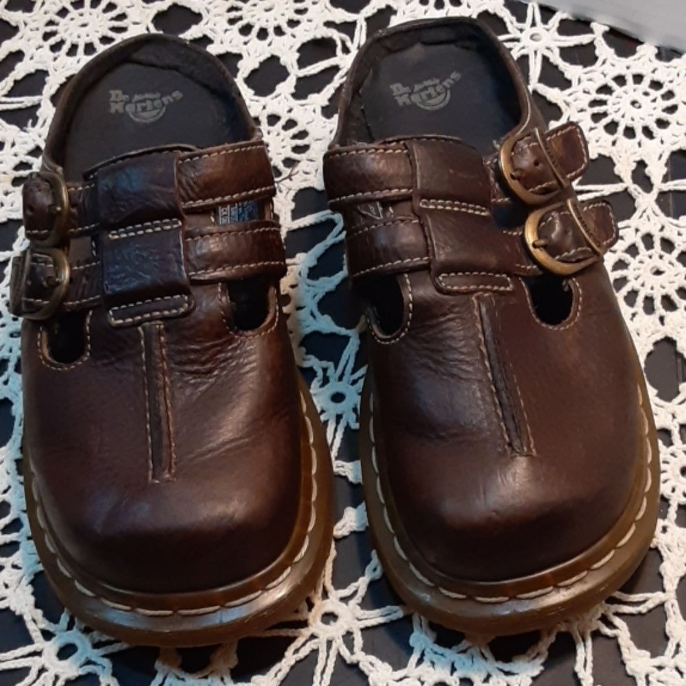 Dr Martens Slip On